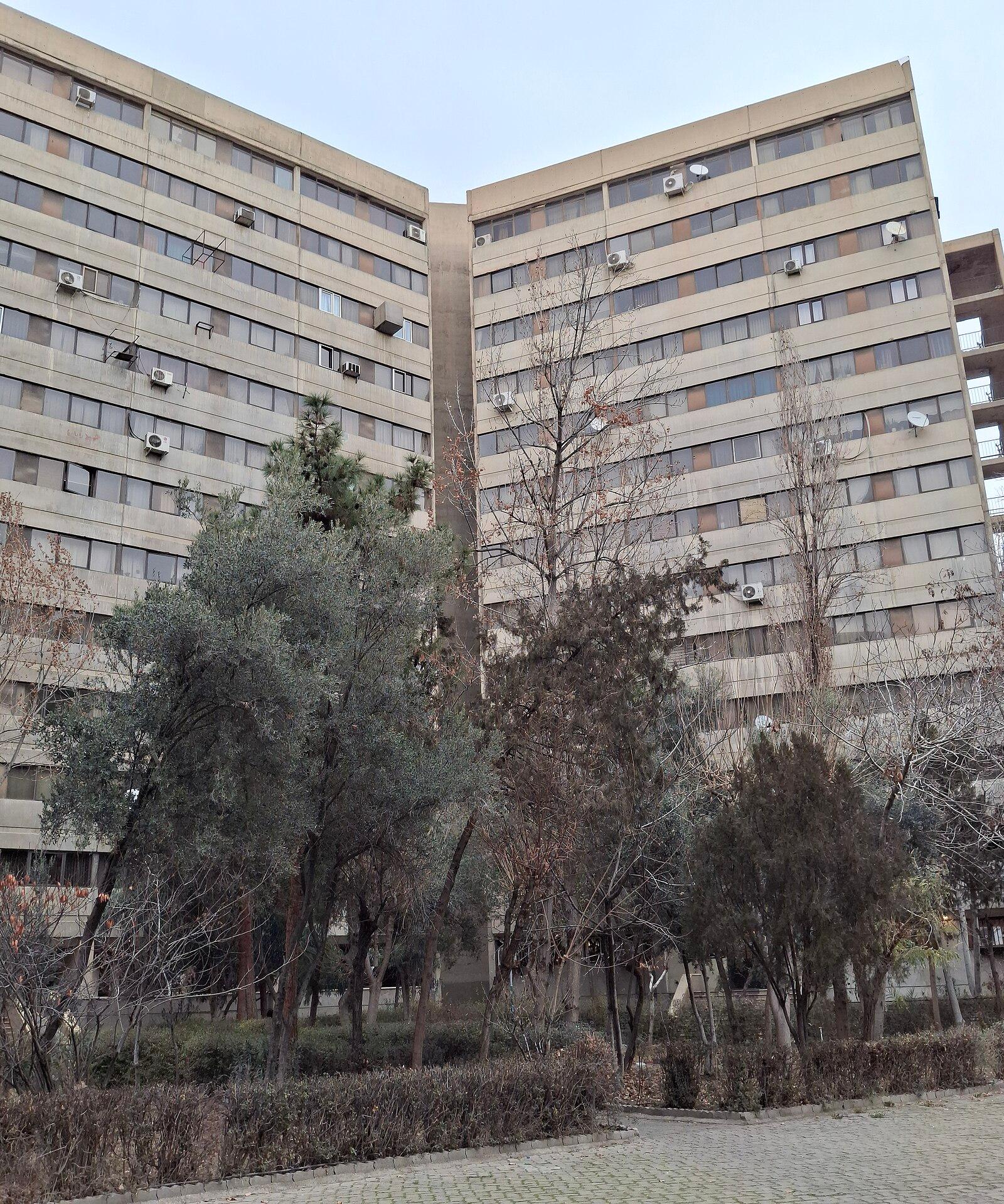 Investors Flood Tehran Property Market, Intensifying Competition in Prime Districts