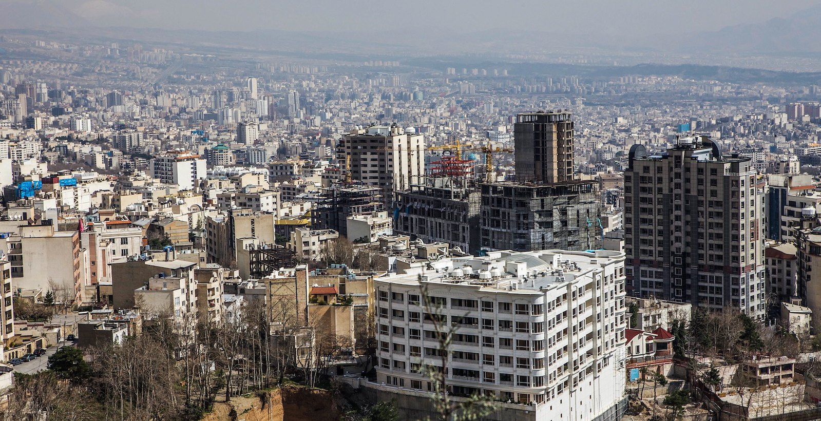 How to Plan a Visit to Tehran Using Available Local Information