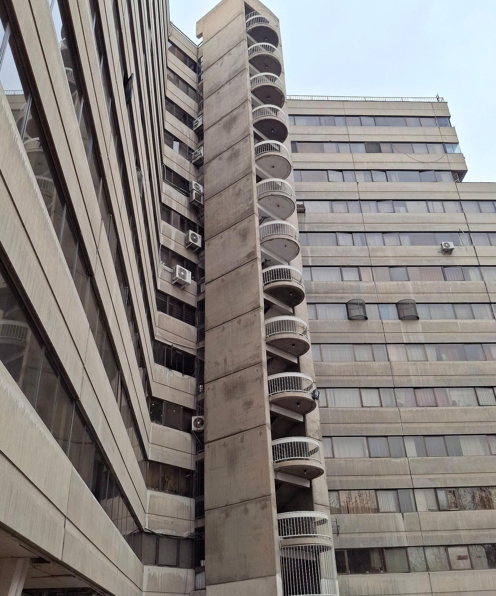 Tehran's Morning Commute: Stories From Vali-e-Asr Street Revealed
